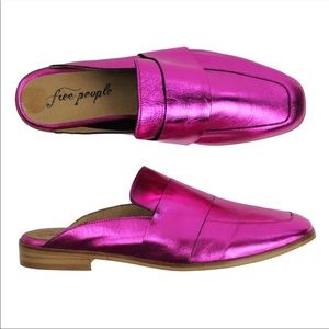 Free People, At Ease, Slides, 38